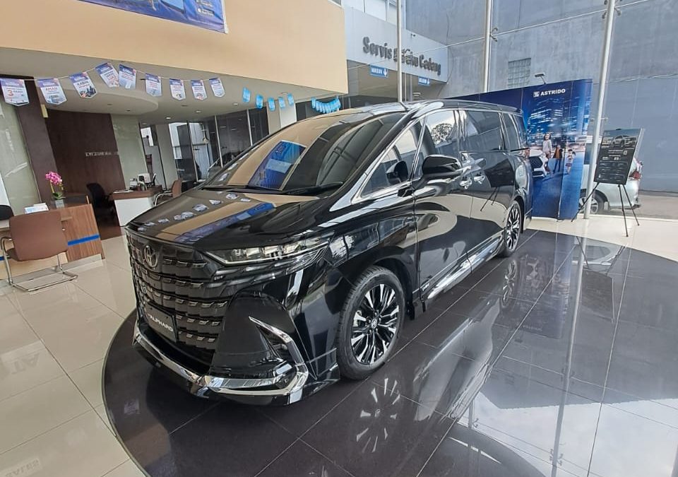 Promo Toyota Alphard Hybrid Karawaci Tangerang